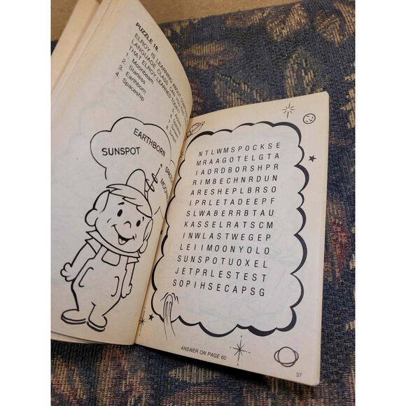 Vintage Hanna Barbara's Jetsons Word Search - Picture 4 of 5